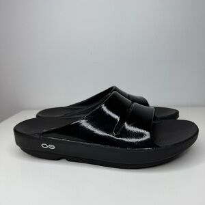 Oofos Ooahh Black Luxe Recovery Slides Sandals Women Size 8 Men Size 6 Athletic